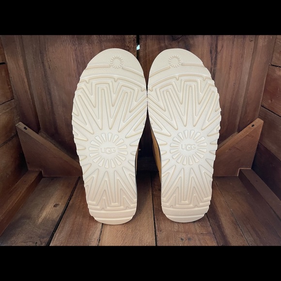 UGG Highland Sport Hiker Mid - Picture 5 of 6